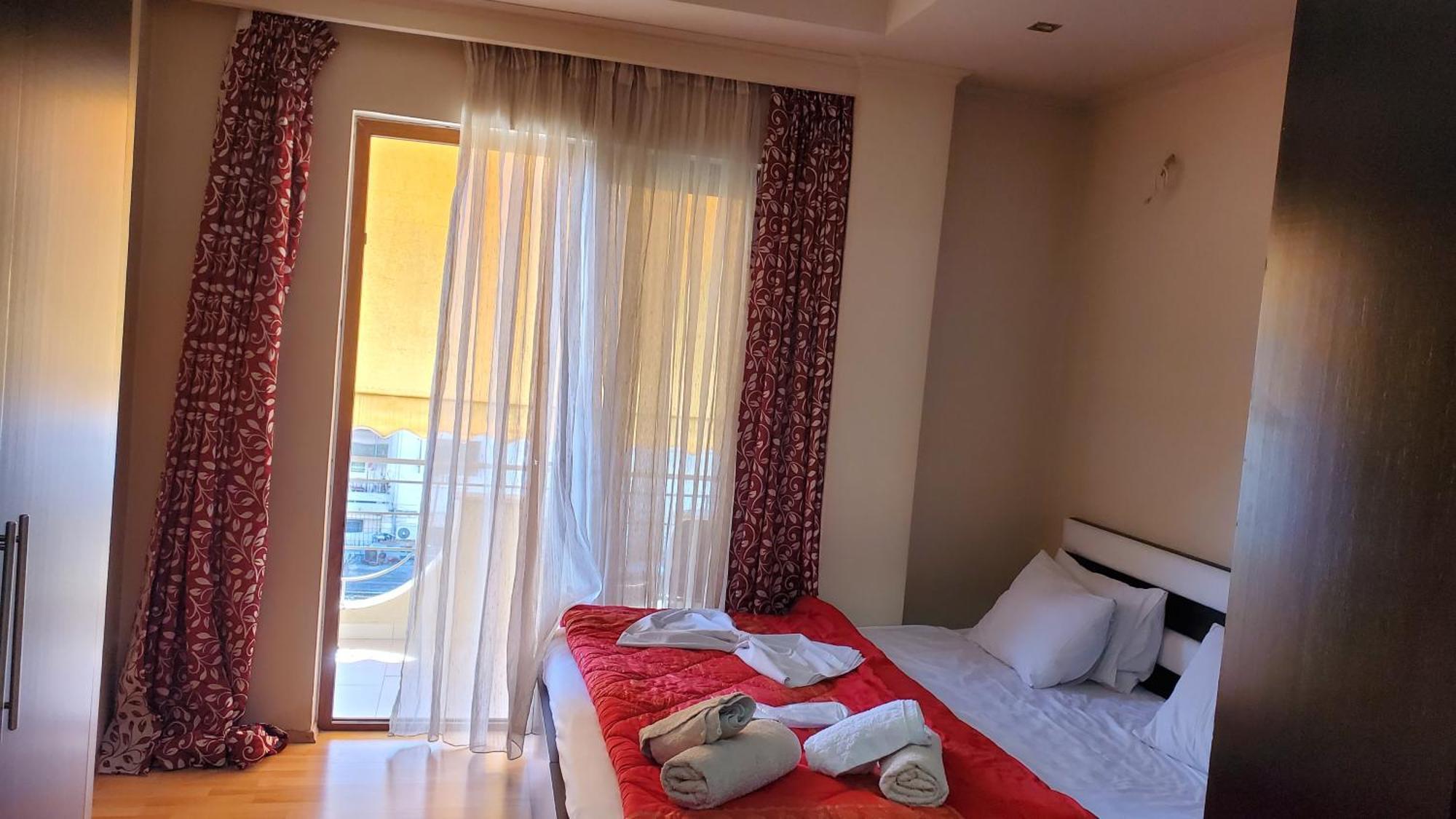 Hotel Shehu Gjirokaster Luaran gambar