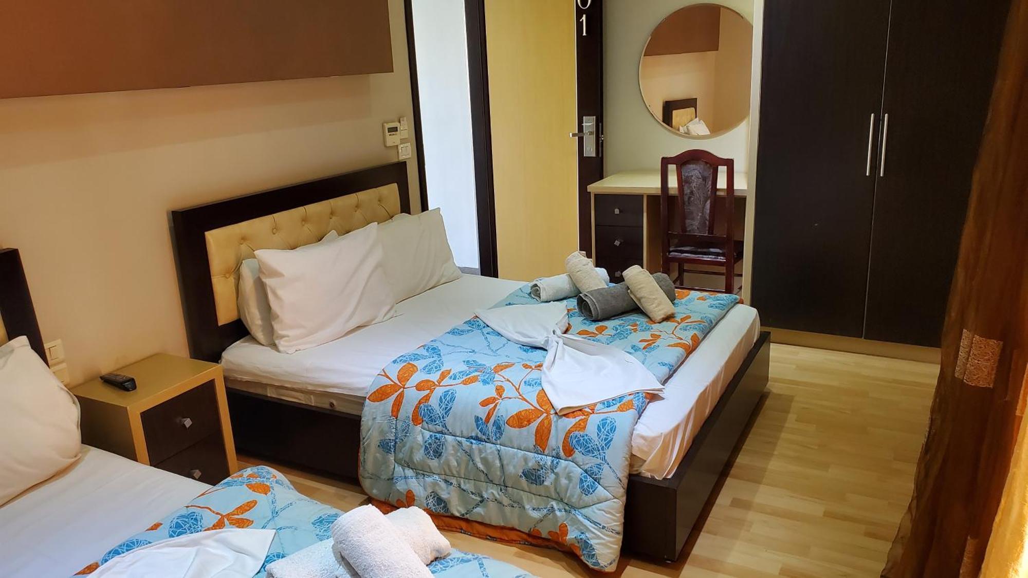 Hotel Shehu Gjirokaster Luaran gambar