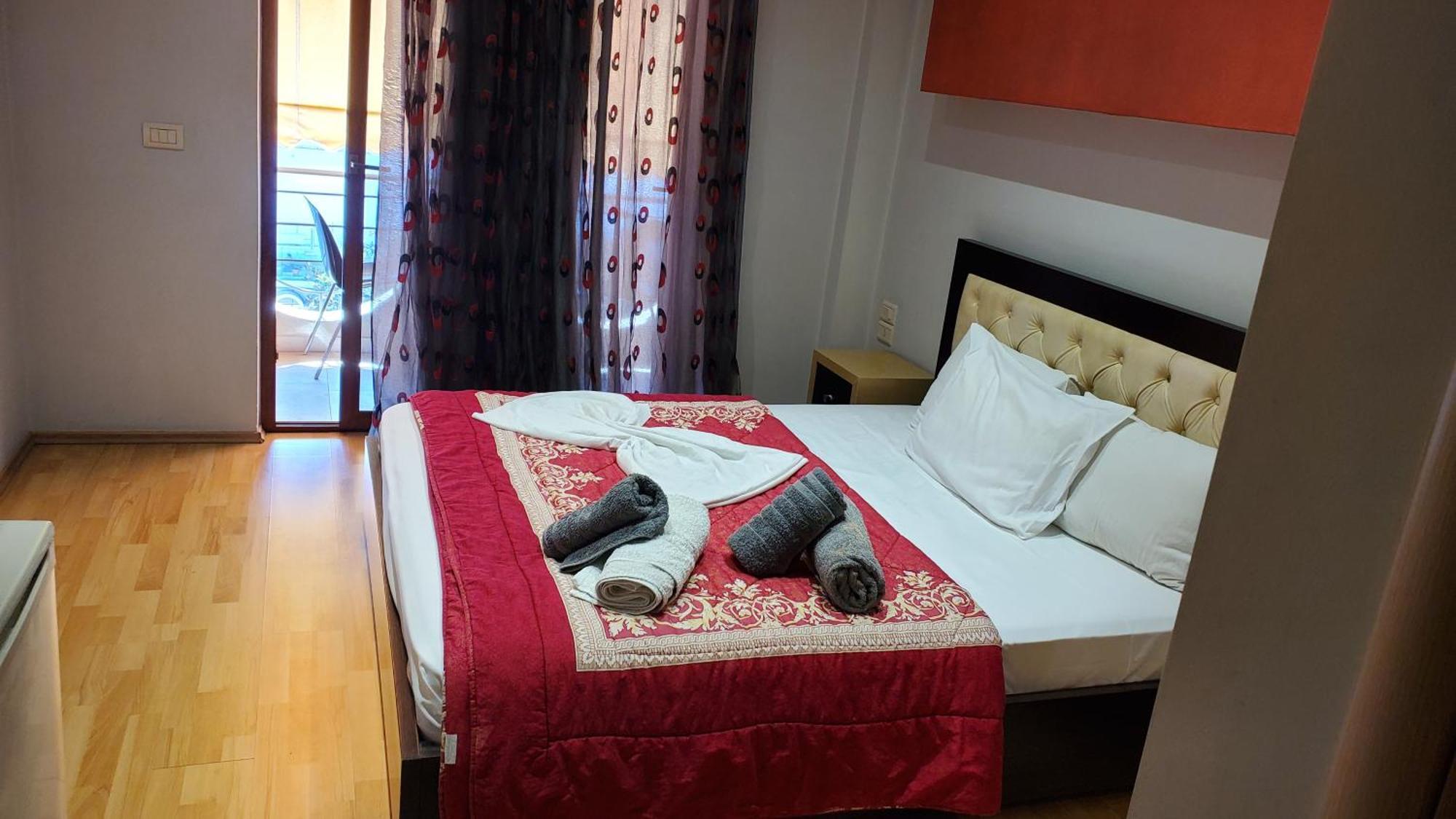 Hotel Shehu Gjirokaster Luaran gambar