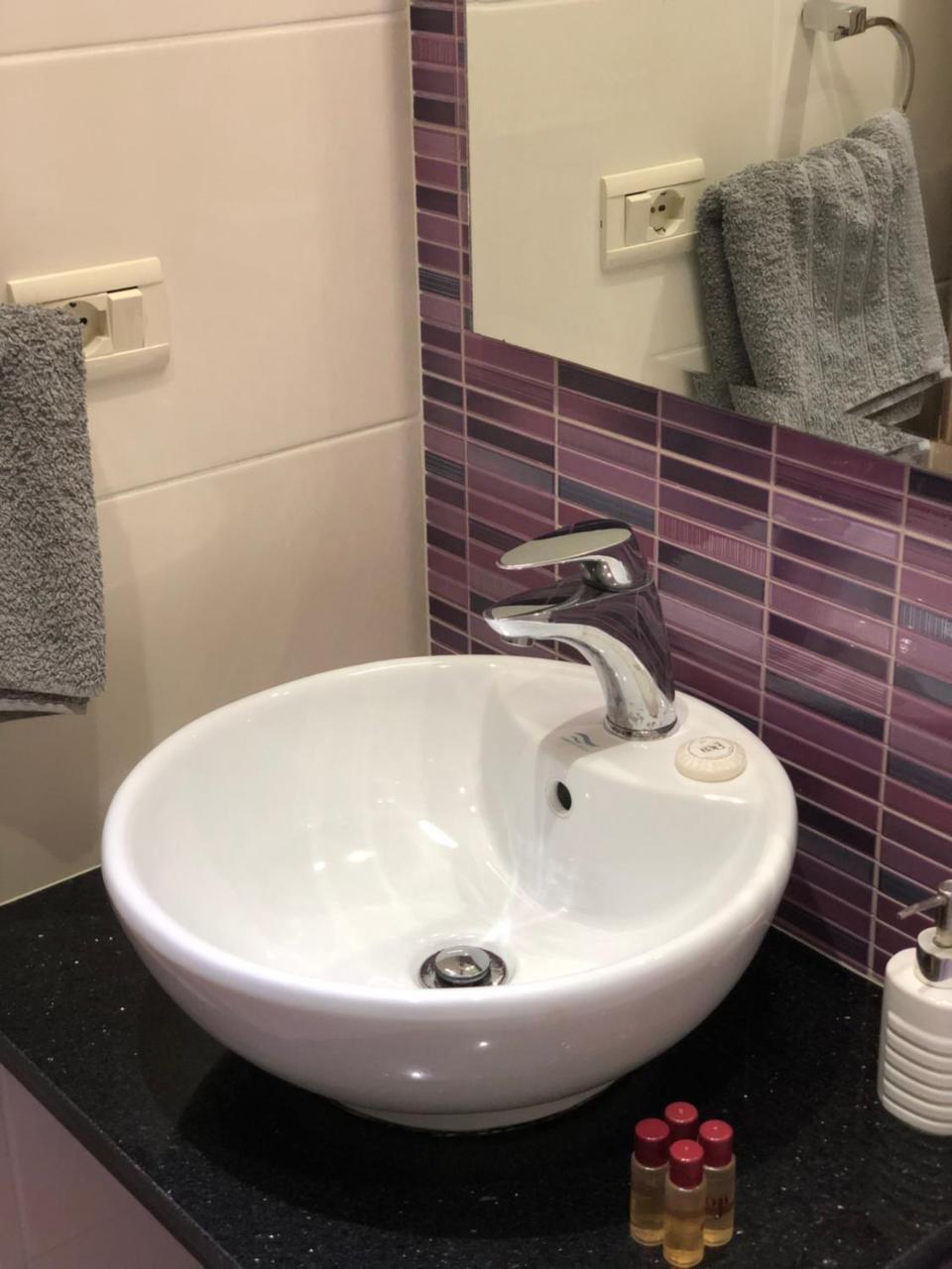 Hotel Shehu Gjirokaster Luaran gambar