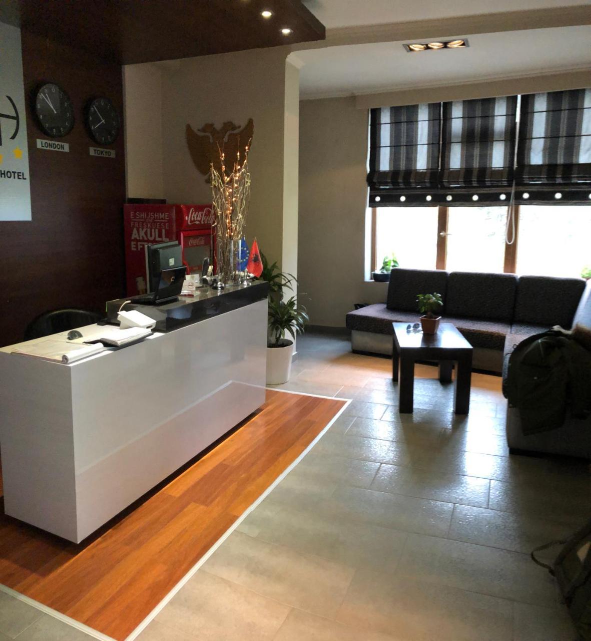 Hotel Shehu Gjirokaster Luaran gambar